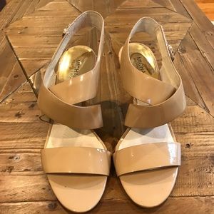 MK Nude colored patent leather MK shoes